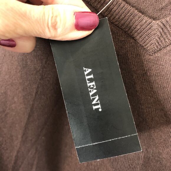 Alfani NWT Men's Long Sleeve V-Neck Sweater in Coffee Bean Size XL - Picture 4 of 8